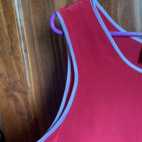 Vintage Bob Mackie Wearable Art
100% Silk Raspberry Sleeveless
Blouse Size L - Picture 3 of 4